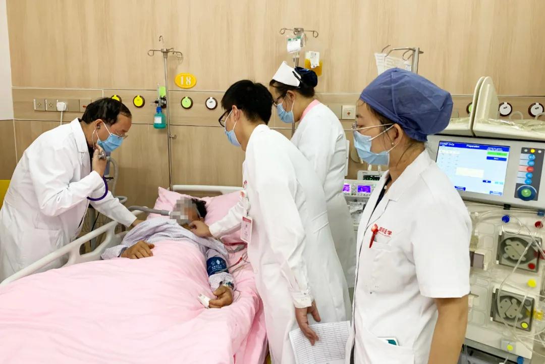 72小時(shí)緊急救治！64歲危重出血熱患者闖過生死關(guān)