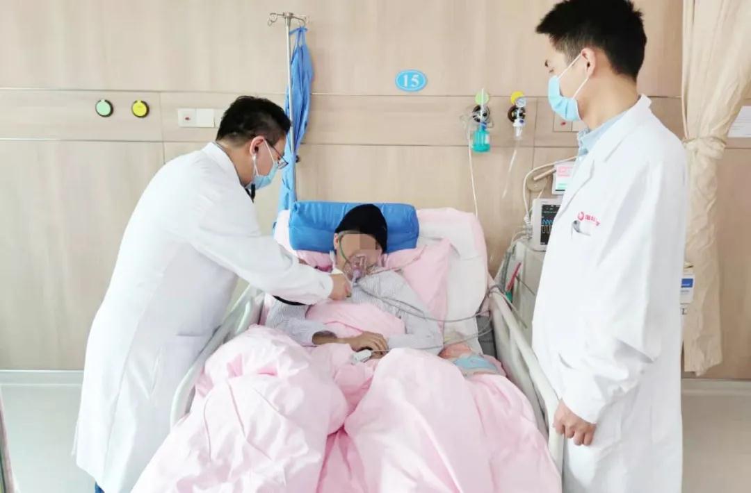 這個(gè)冬天，在這里有一群人溫暖著我