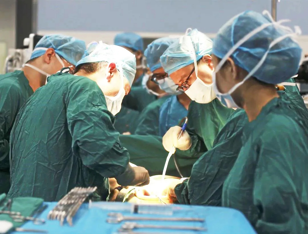 60歲女性，腹圍持續(xù)增大似懷孕10月，原因究竟為何？